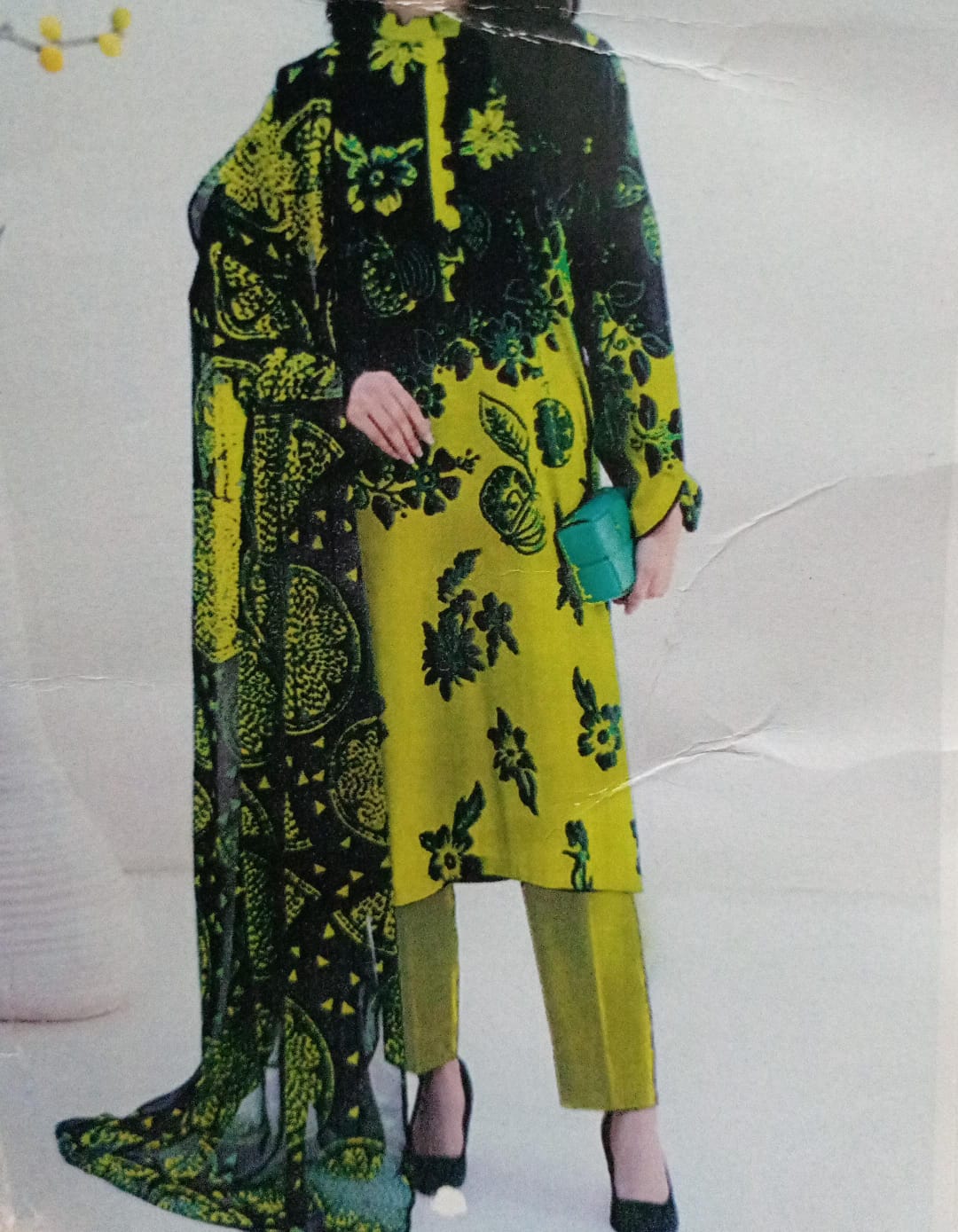 DIGITAL PRINTED LAWN UNSTITCHED 3 PCS - Image 2